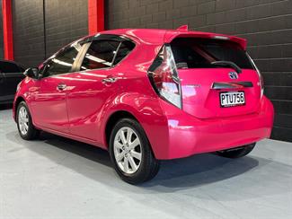 2014 TOYOTA Aqua - Thumbnail
