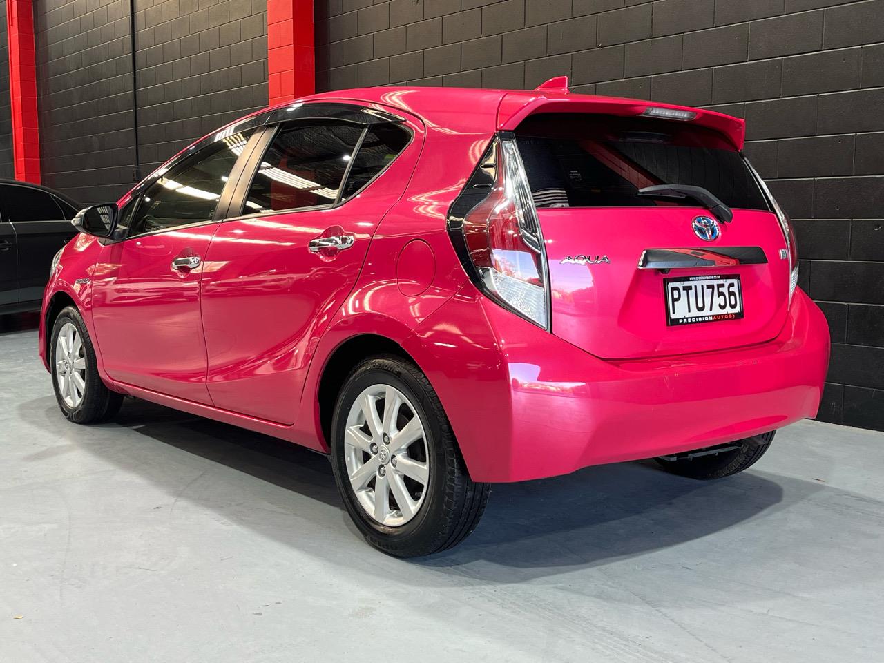 2014 TOYOTA Aqua