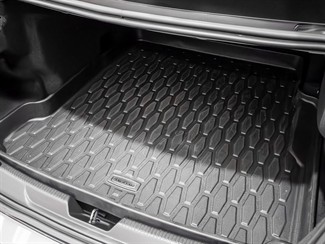 2018 Jaguar XE - Thumbnail