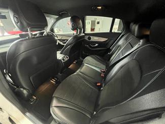 2017 Mercedes-Benz GLC 220 - Thumbnail