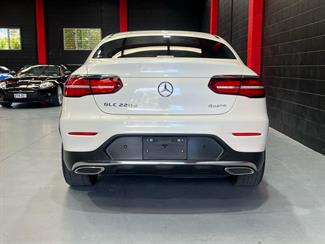 2017 Mercedes-Benz GLC 220 - Thumbnail