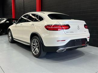 2017 Mercedes-Benz GLC 220 - Thumbnail
