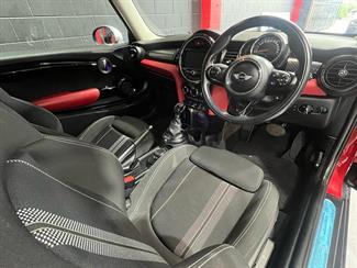 2015 Mini Cooper - Thumbnail