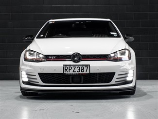 2013 Volkswagen GOLF - Thumbnail