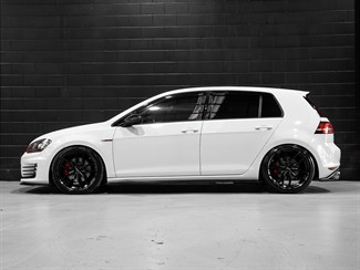 2013 Volkswagen GOLF - Thumbnail