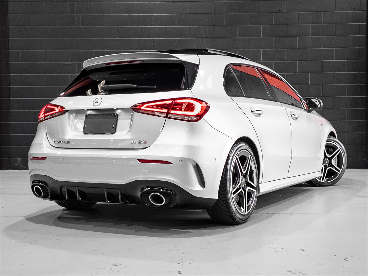 2020 Mercedes-Benz A 35