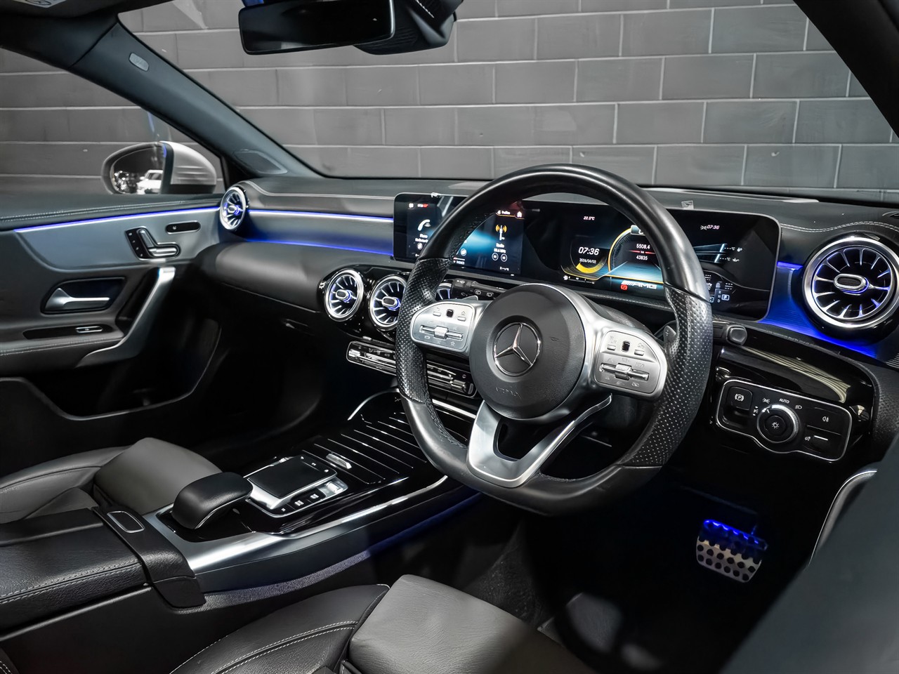 2020 Mercedes-Benz A 35