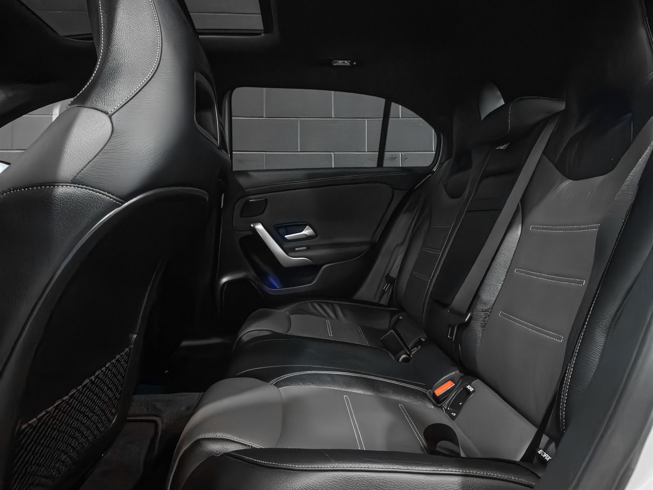 2020 Mercedes-Benz A 35