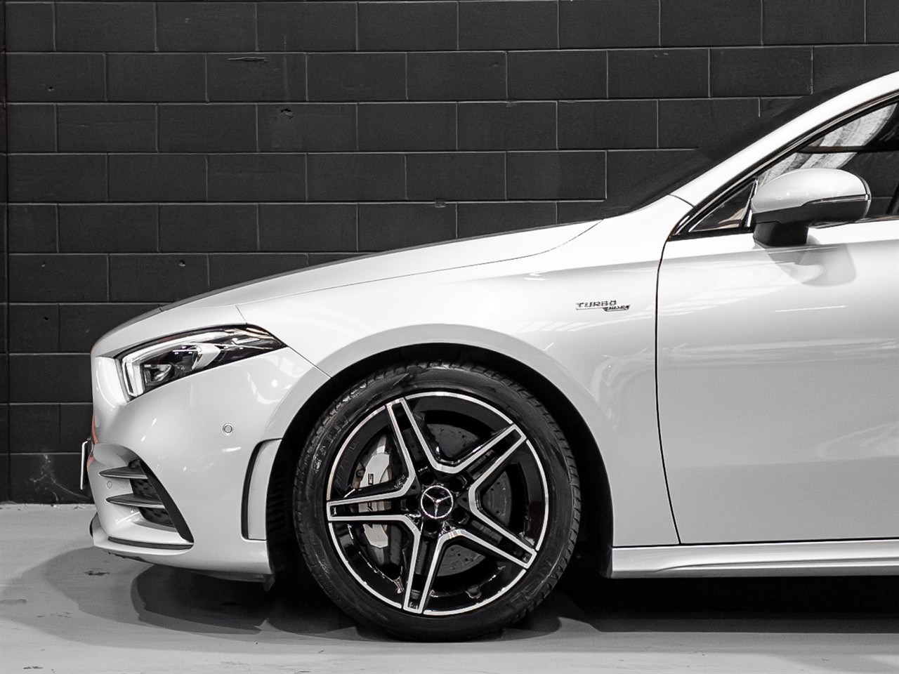 2020 Mercedes-Benz A 35