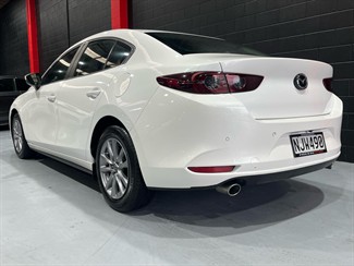 2021 Mazda 3 - Thumbnail
