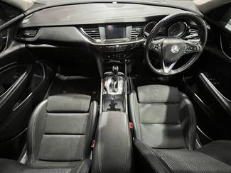 2019 Holden Commodore - Thumbnail