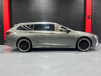 2019 Holden Commodore - Thumbnail