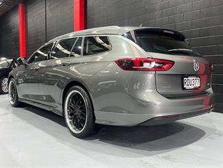 2019 Holden Commodore - Thumbnail