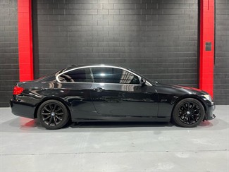 2010 BMW 335i - Thumbnail