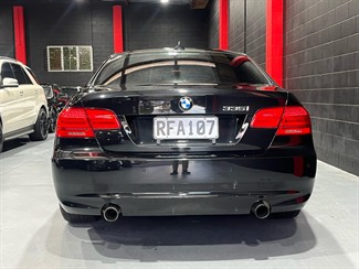 2010 BMW 335i - Thumbnail