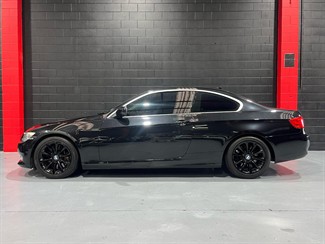 2010 BMW 335i - Thumbnail