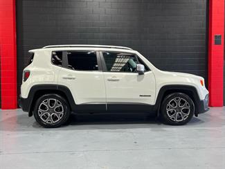 2017 Jeep Renegade - Thumbnail