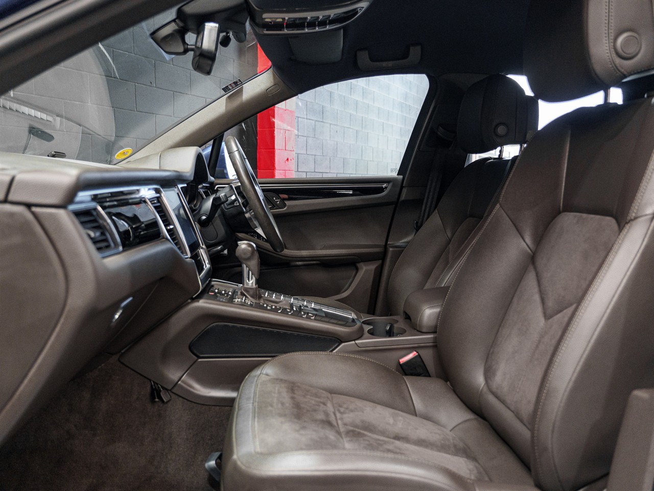 2015 Porsche Macan