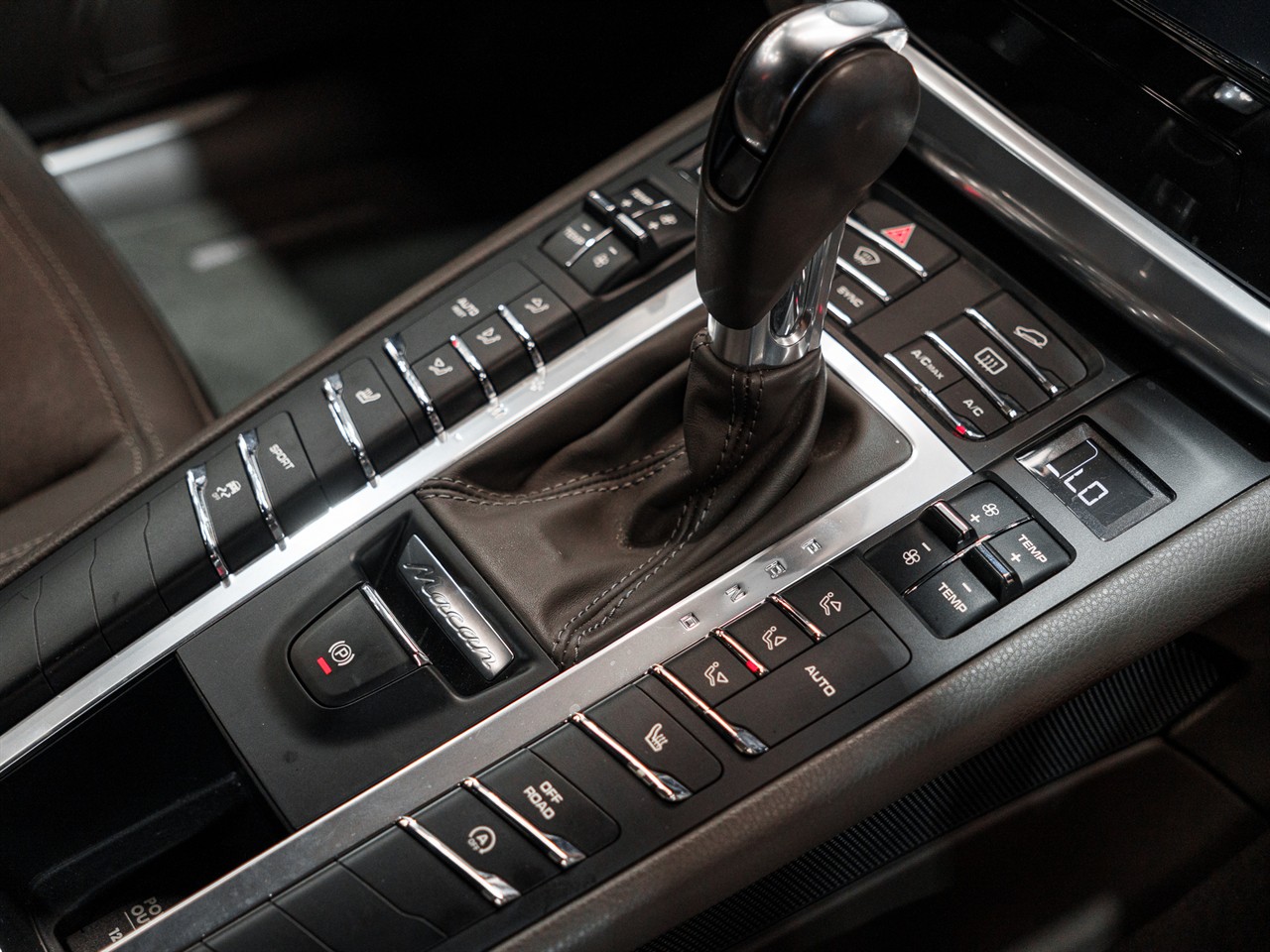 2015 Porsche Macan