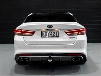2017 Kia Optima - Thumbnail