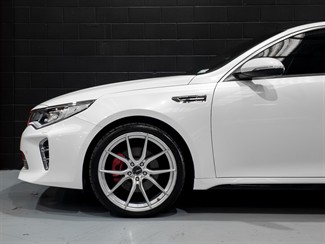 2017 Kia Optima - Thumbnail