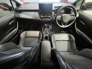 2020 TOYOTA Corolla - Thumbnail