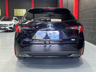 2020 TOYOTA Corolla - Thumbnail