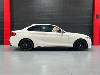 2015 BMW M235i - Thumbnail