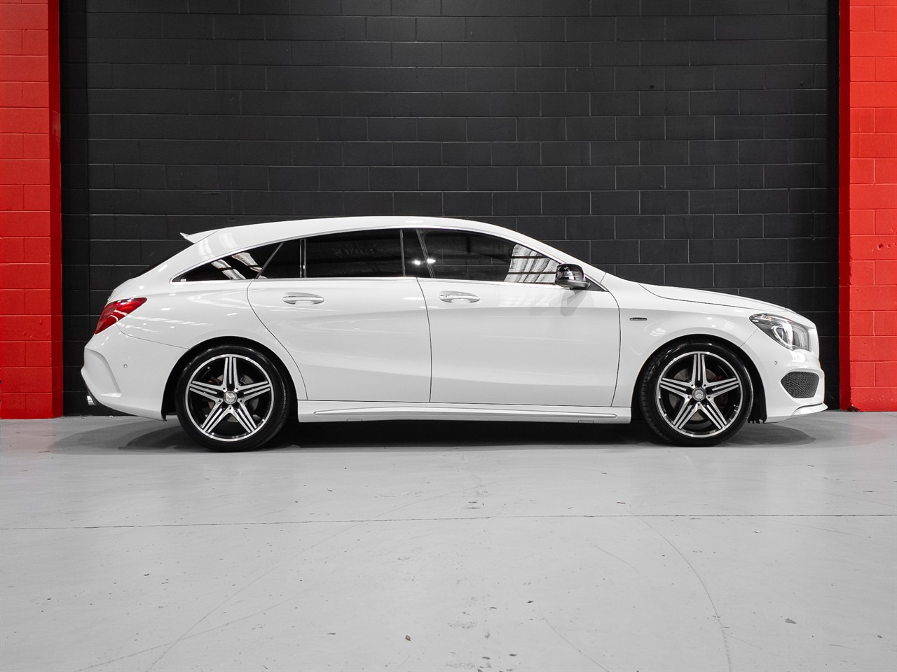 2016 Mercedes-Benz CLA 250