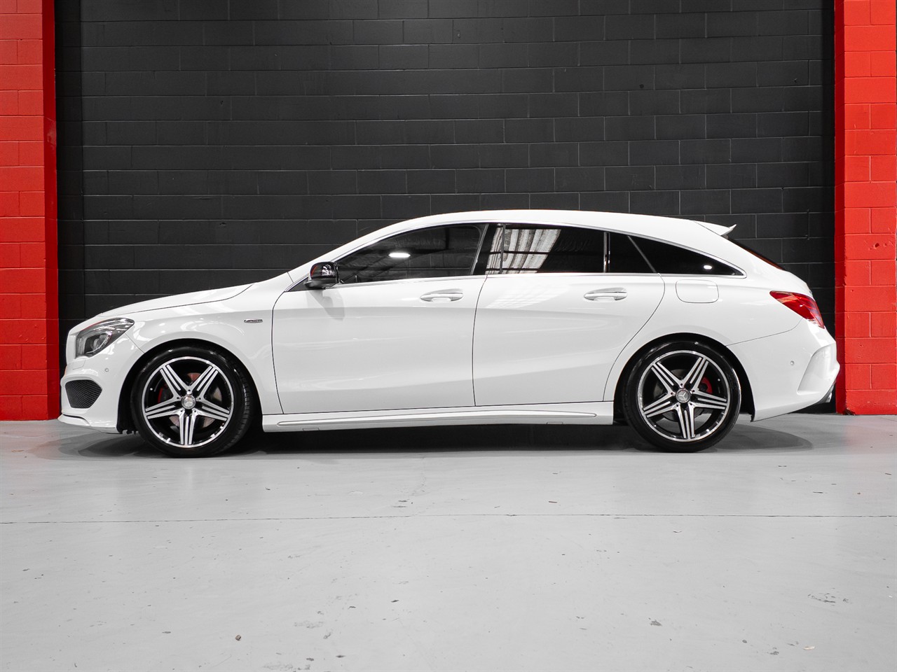 2016 Mercedes-Benz CLA 250