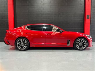 2018 Kia Stinger - Thumbnail