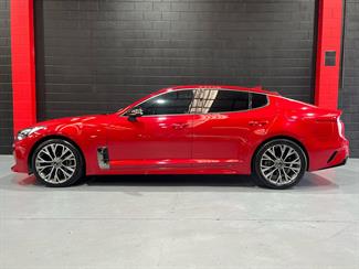 2018 Kia Stinger - Thumbnail