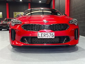 2018 Kia Stinger - Thumbnail