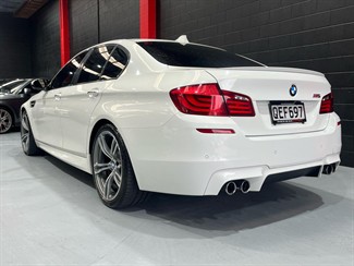 2012 BMW M5 - Thumbnail