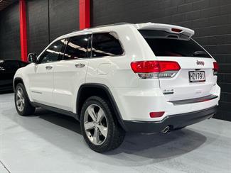 2015 Jeep Grand Cherokee - Thumbnail