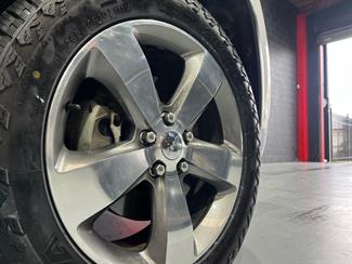 2015 Jeep Grand Cherokee - Thumbnail