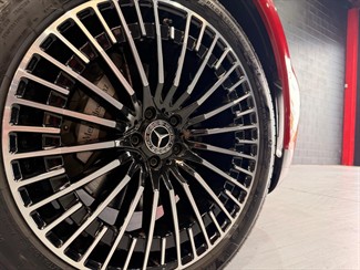 2021 Mercedes-Benz EQC - Thumbnail