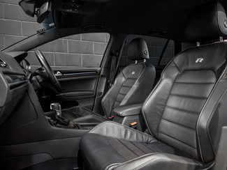 2017 Volkswagen GOLF - Thumbnail