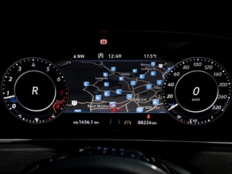 2017 Volkswagen GOLF - Thumbnail