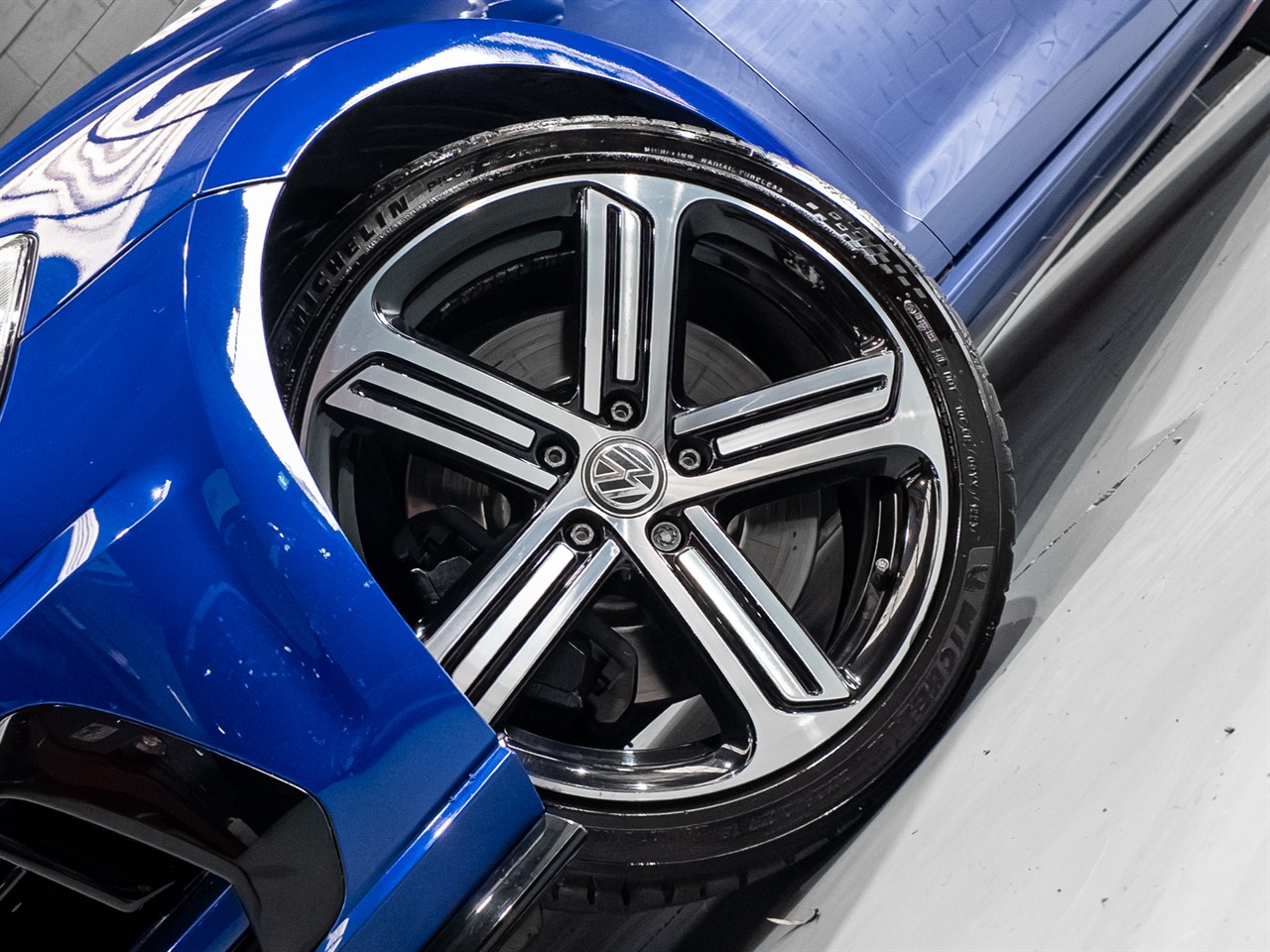 2017 Volkswagen GOLF