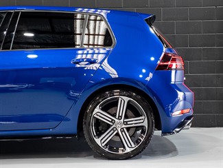 2017 Volkswagen GOLF - Thumbnail