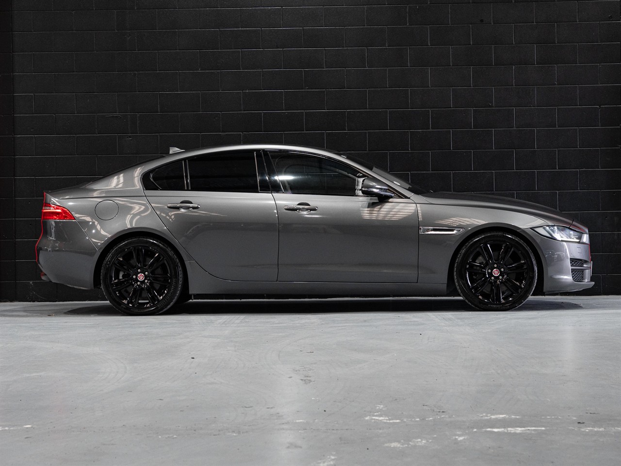 2016 Jaguar XE