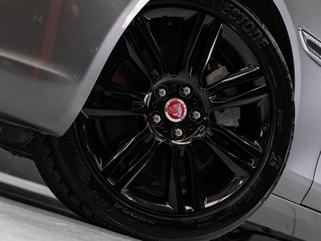 2016 Jaguar XE