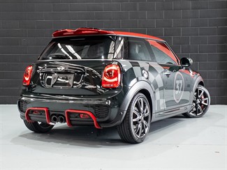 2018 Mini Cooper - Thumbnail