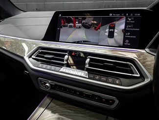 2020 BMW X5 - Thumbnail