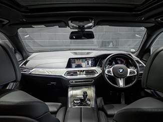 2020 BMW X5 - Thumbnail