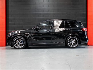 2020 BMW X5 - Thumbnail