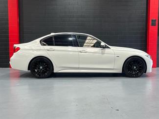 2013 BMW 320D - Thumbnail