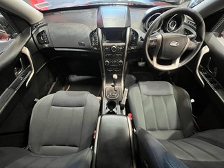 2019 Mahindra XUV500 - Thumbnail