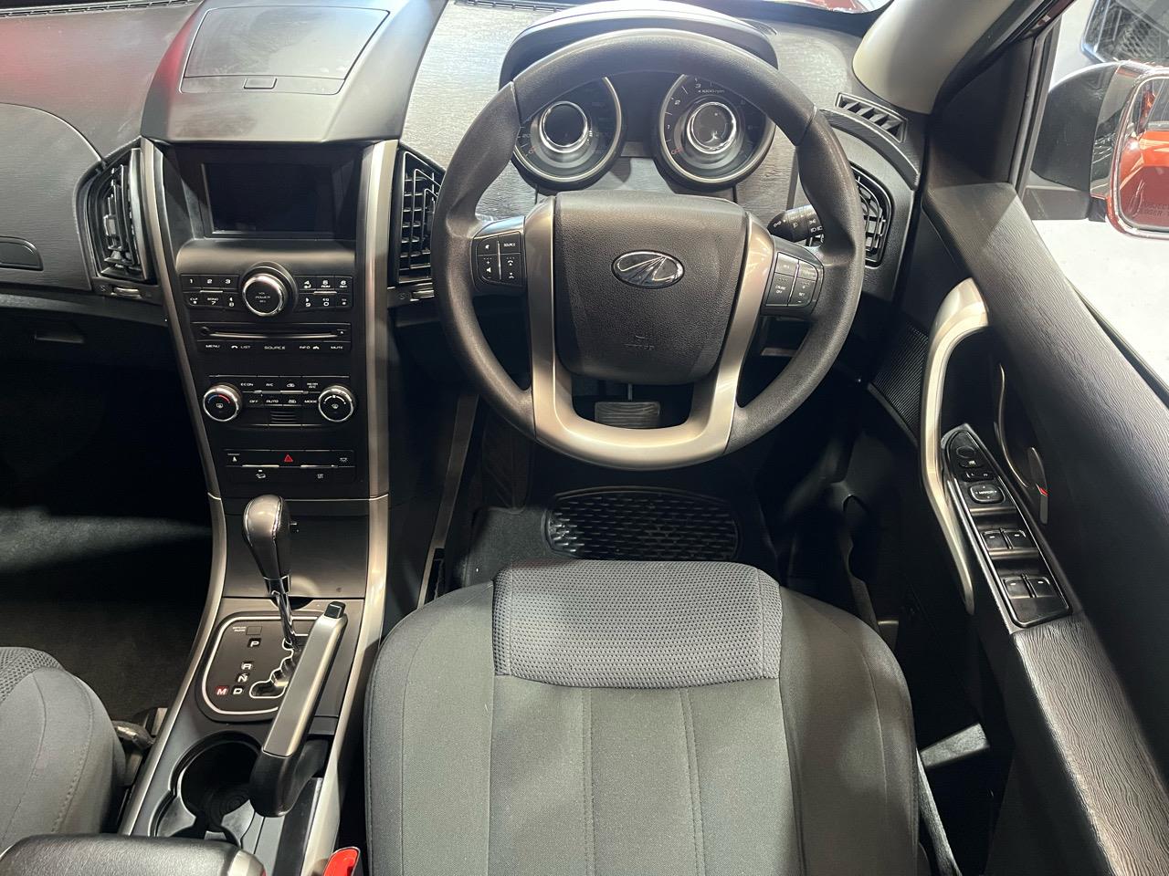 2019 Mahindra XUV500